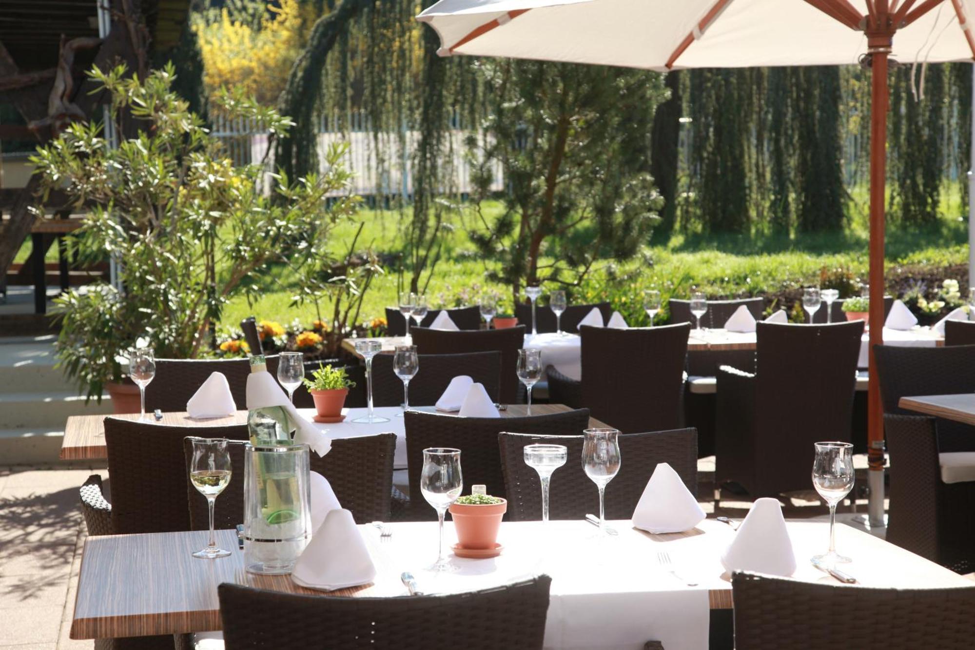 Alemannenhof Hotell Schallstadt Exteriör bild